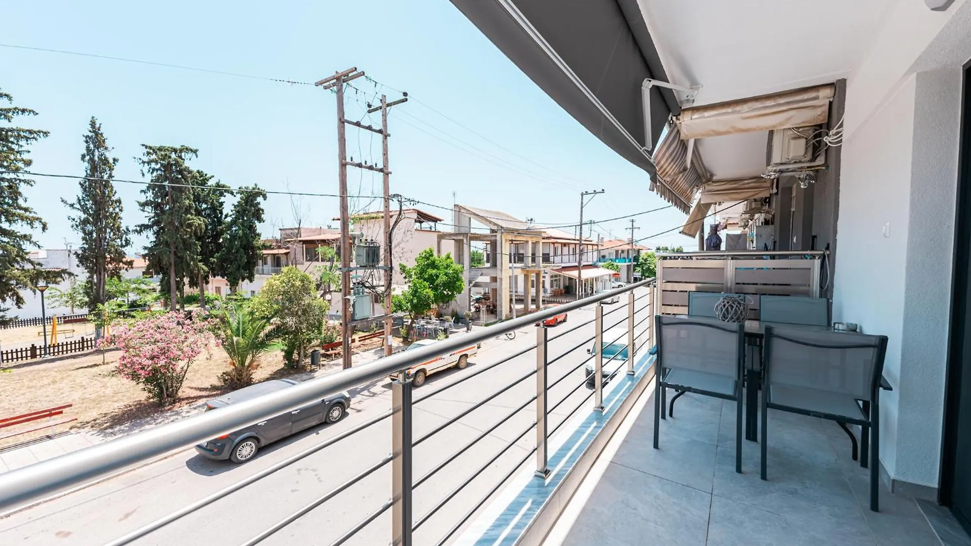 Central Square View Flogita Apartment